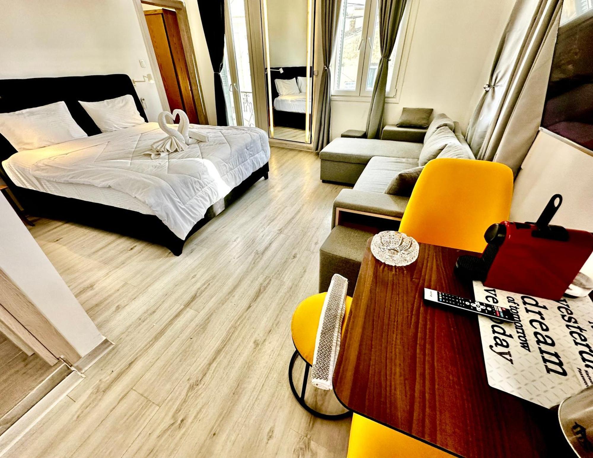 Travelers Luxury Suites, Studios & Apartments Corfu  Exterior foto